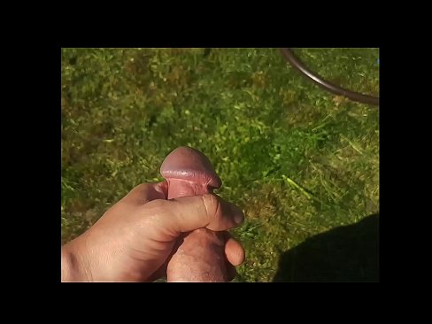 ❤️ Hottie beroa bere pussy arrosa izorratu egiten du eta udako lorategi batean squirt batekin esperma egiten du ❤ Izorratu bideoa  %eu.ttsex.ruan ❌️