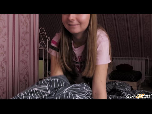 ❤️ Blondie-k bere BFF-ren sakon zurrupatzen du eta esperma jasotzen du ahoan ❤ Izorratu bideoa  %eu.ttsex.ruan ❌️